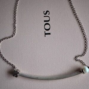 Authentic TOUS bear and pearl necklace..🐻